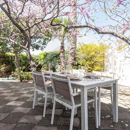 Breezy Beach House Marina di Mancaversa Exterior foto