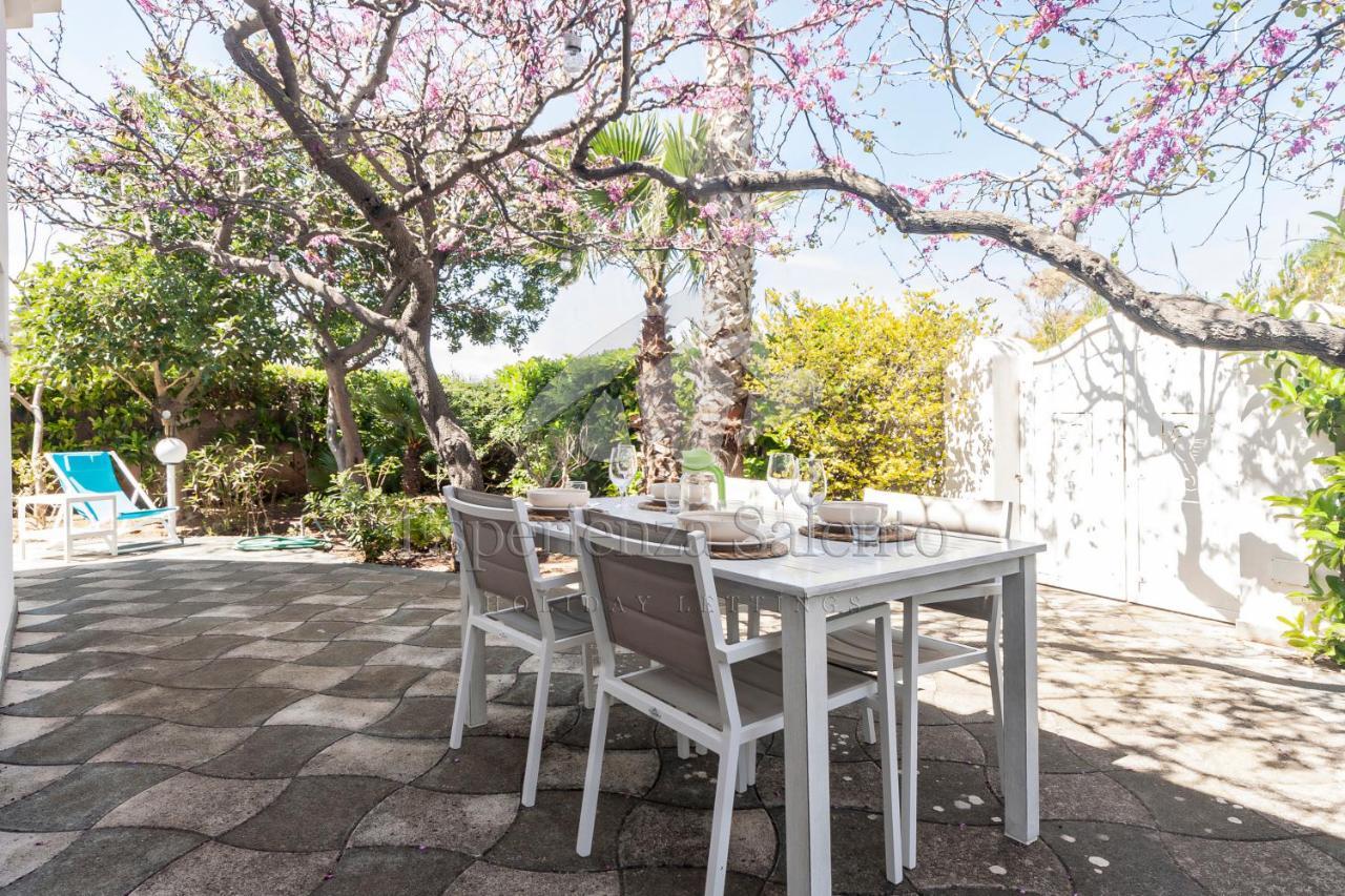 Breezy Beach House Marina di Mancaversa Exterior foto